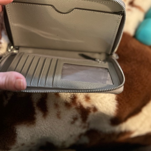 MK tote with matching wristlet gray - Picture 2 of 8